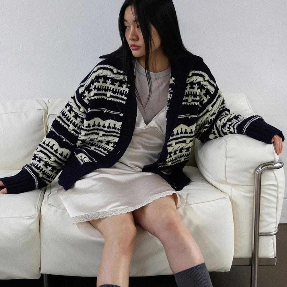 Chunky Collar Box Fit Cardigan_navy