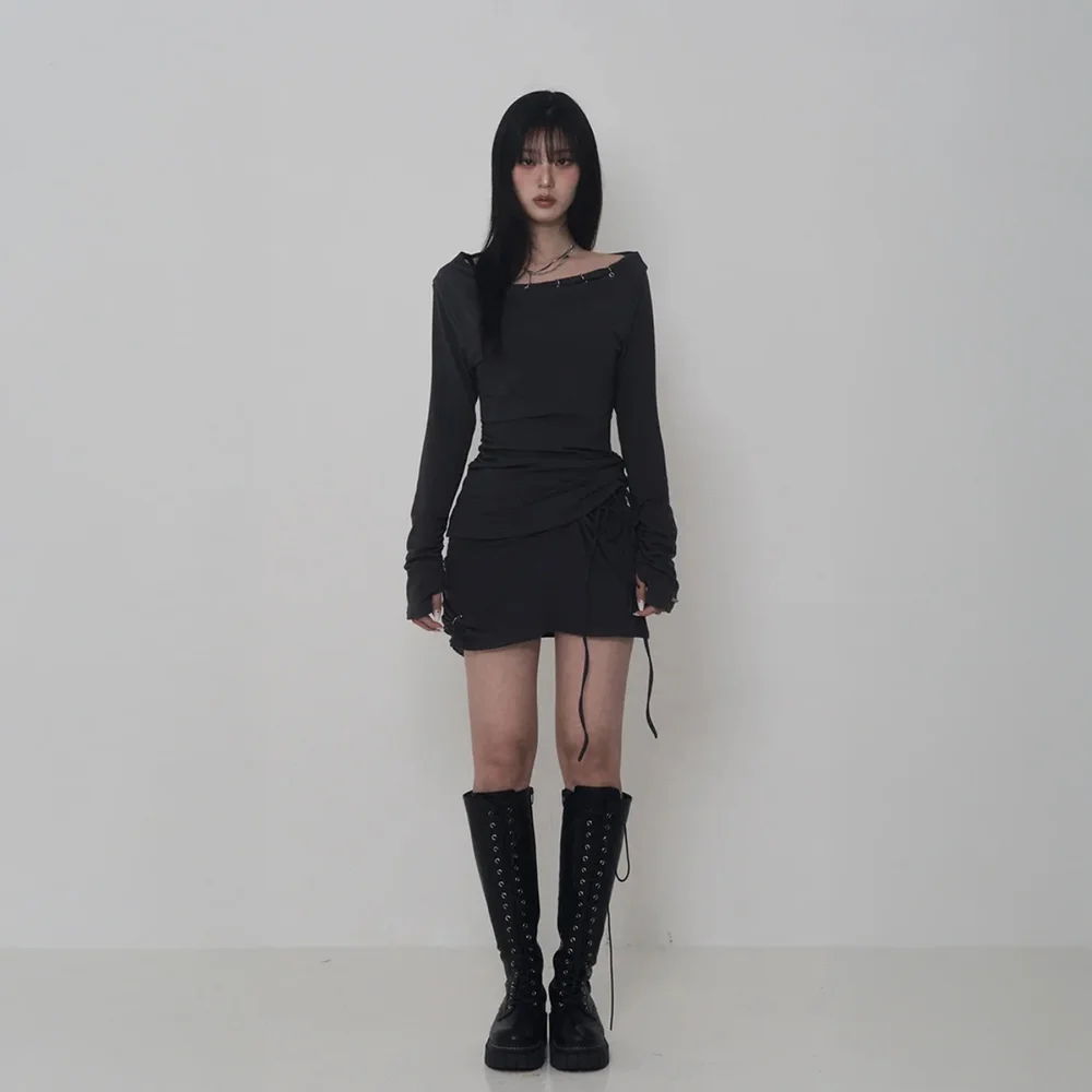 Piercing Drape Set-Up Skirt (Charcoal )