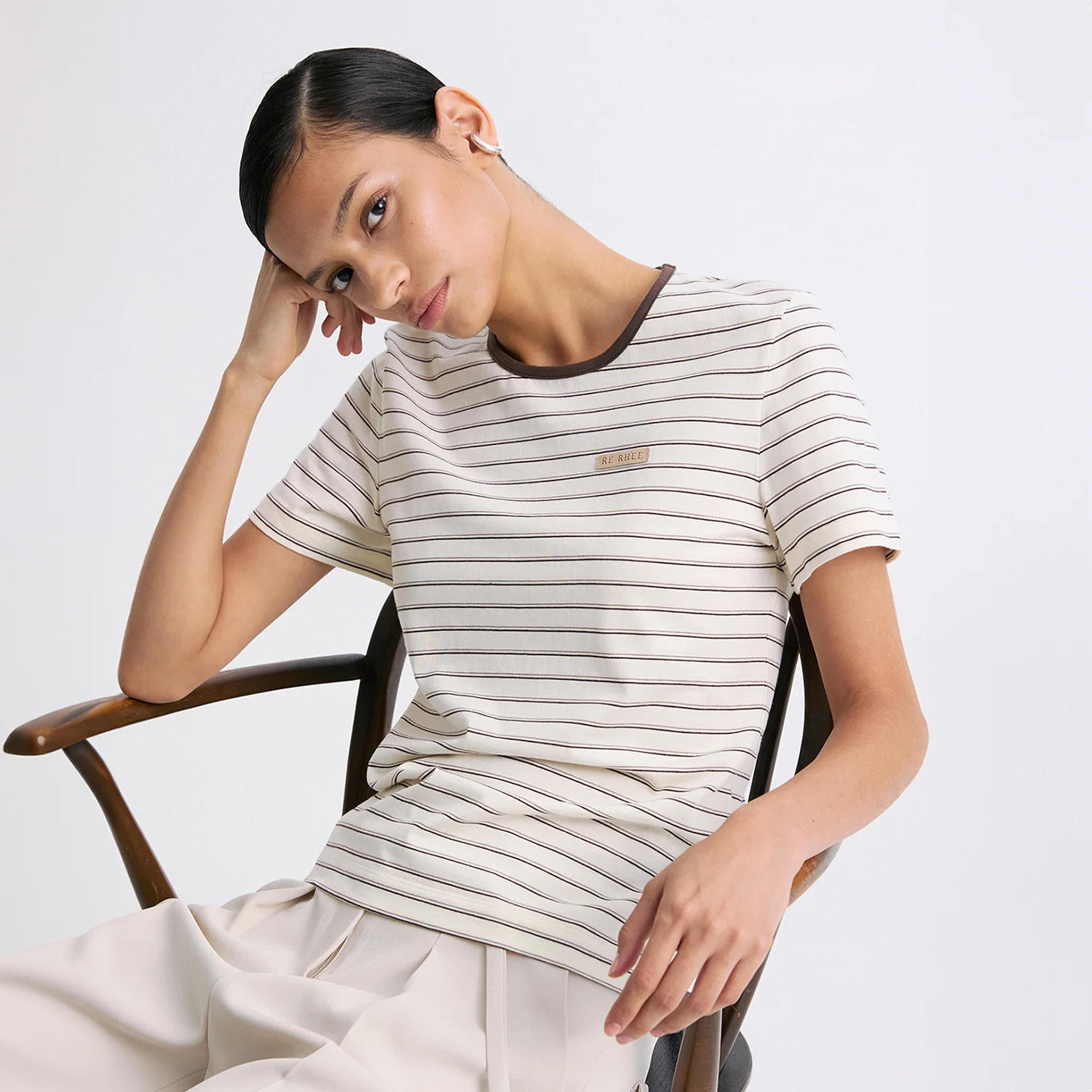 ROUND-NECK STRIPED T-SHIRT
