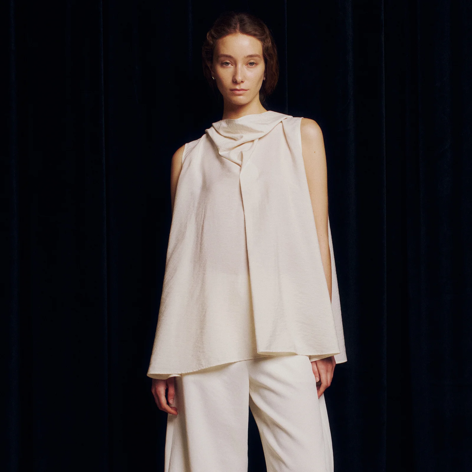 Laura Sleeveless Bone