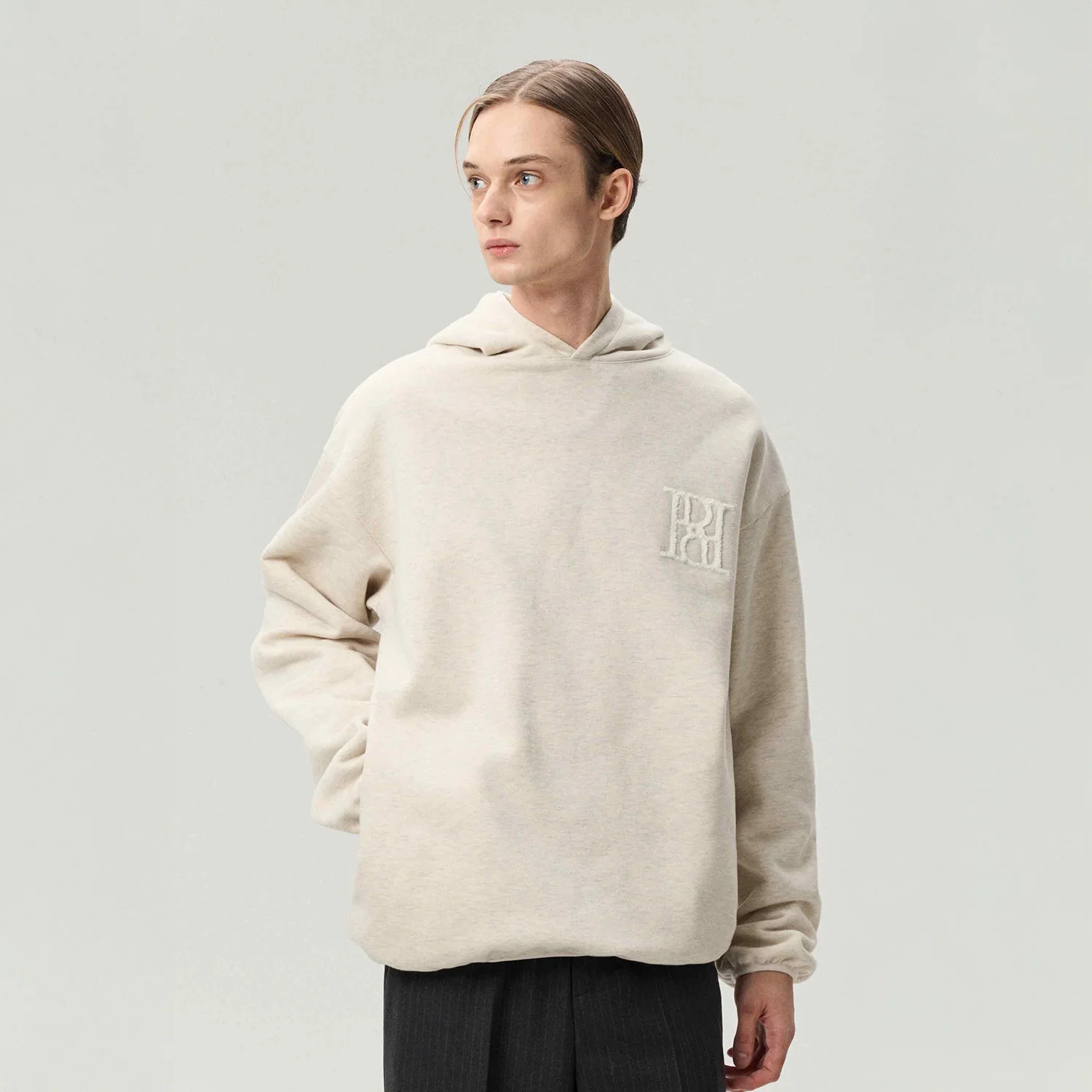 LOGO EMBROIDERED HOODIE OATMEAL