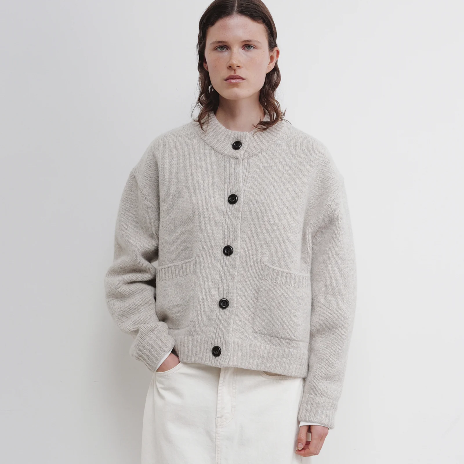 Lerwick Round Button Cardigan (Beige)