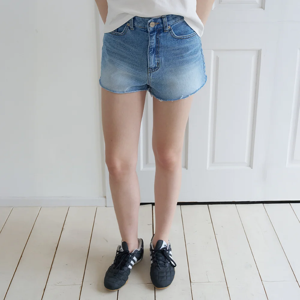 Pento Cutting Denim Shorts - Middle Blue
