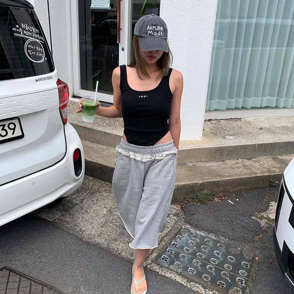 Scoop Neck Ribbed Bodysuit 黑色