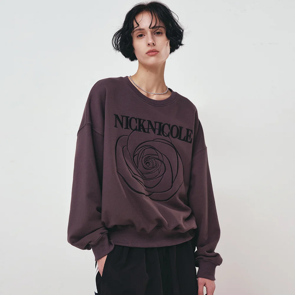 VOLUME NICOLE ROSE SWEATSHIRT_CHARCOAL BLACK