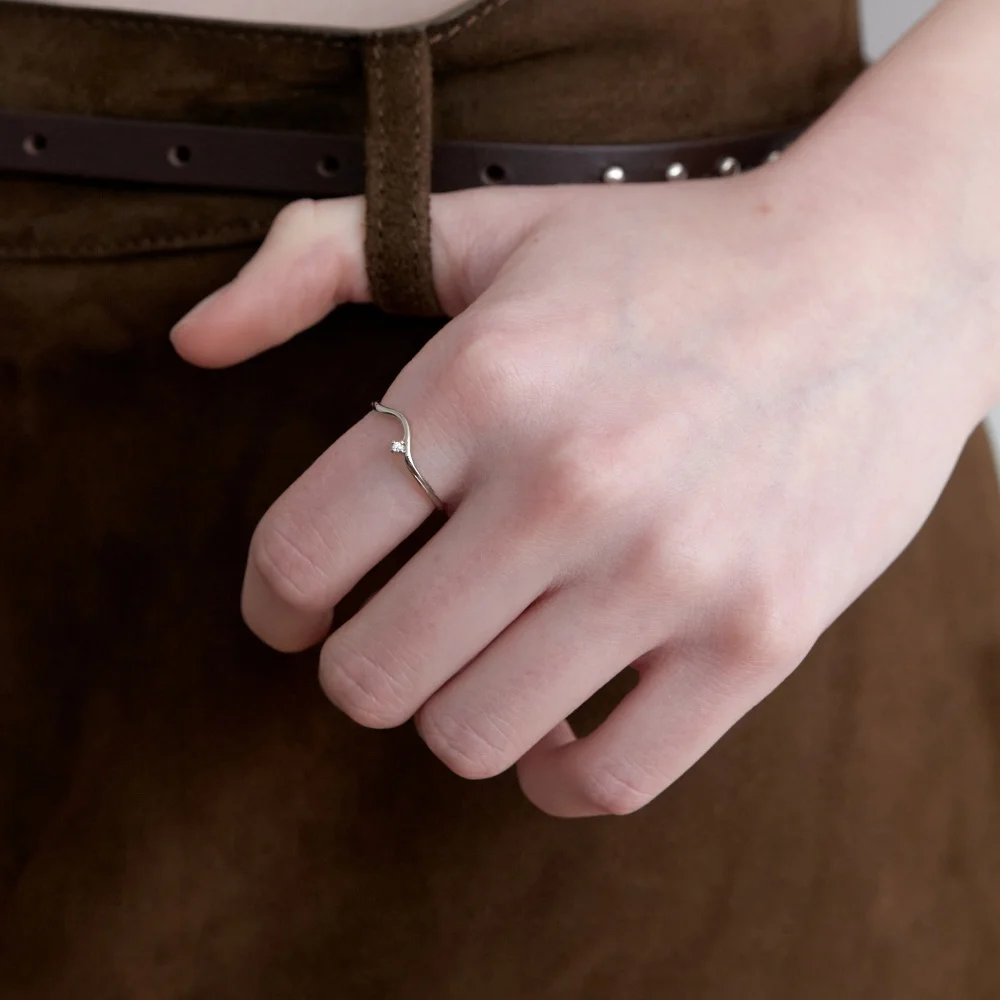 Curve Cubic Ring (L251MRI060)