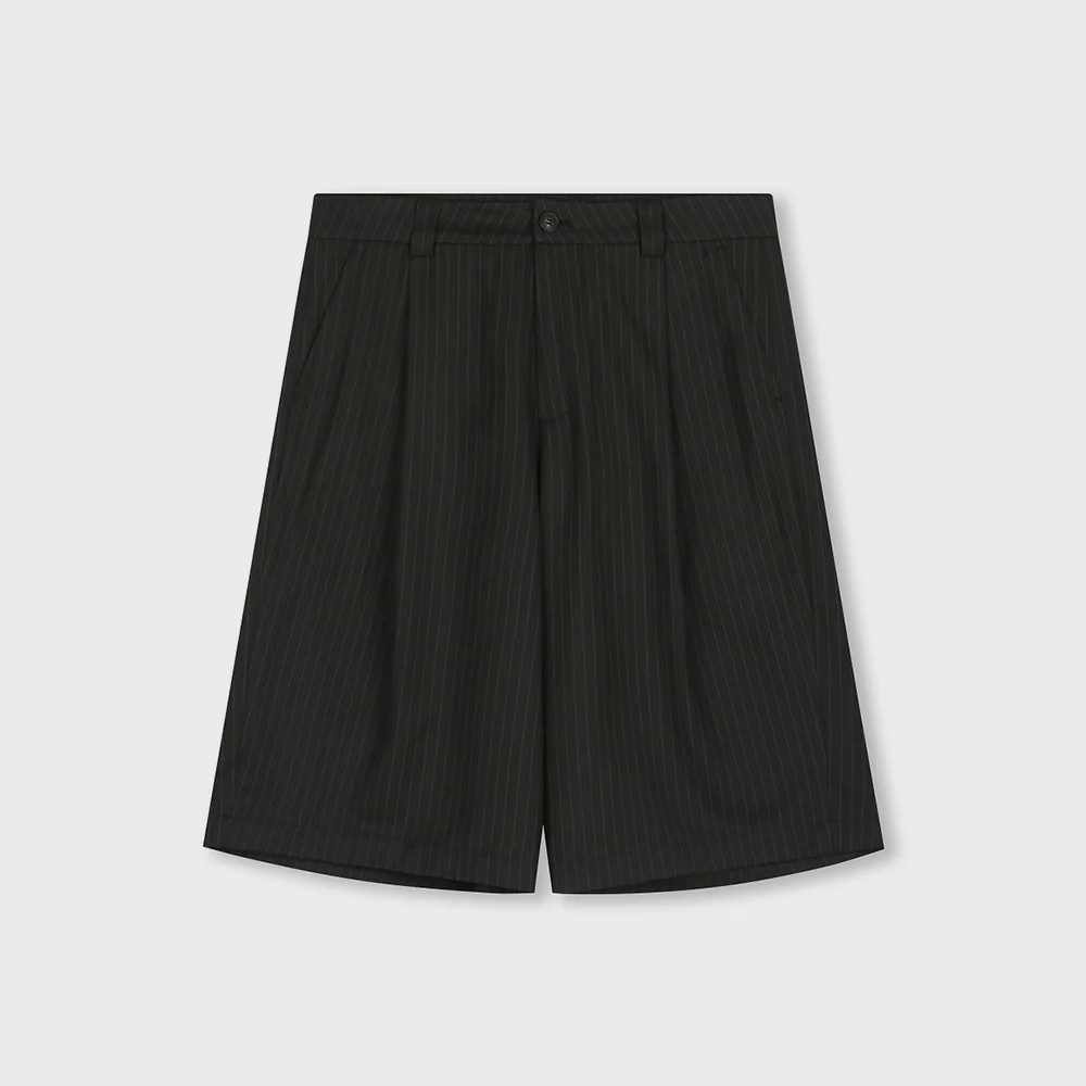 PIN STRIPE BERMUDA SHORTS BLACK