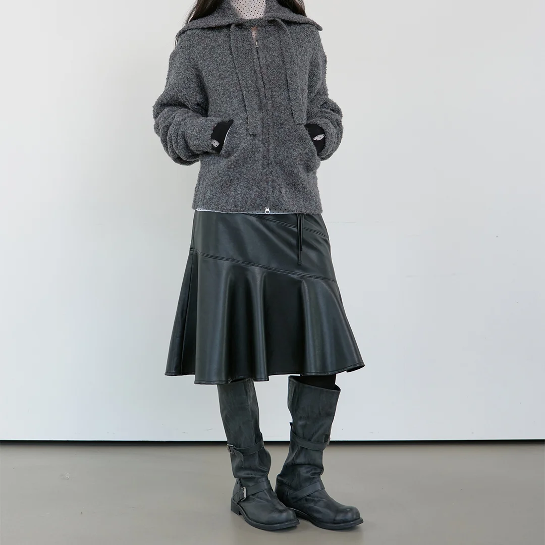 OFFSET DETAIL LEATHER SKIRT_BLACK