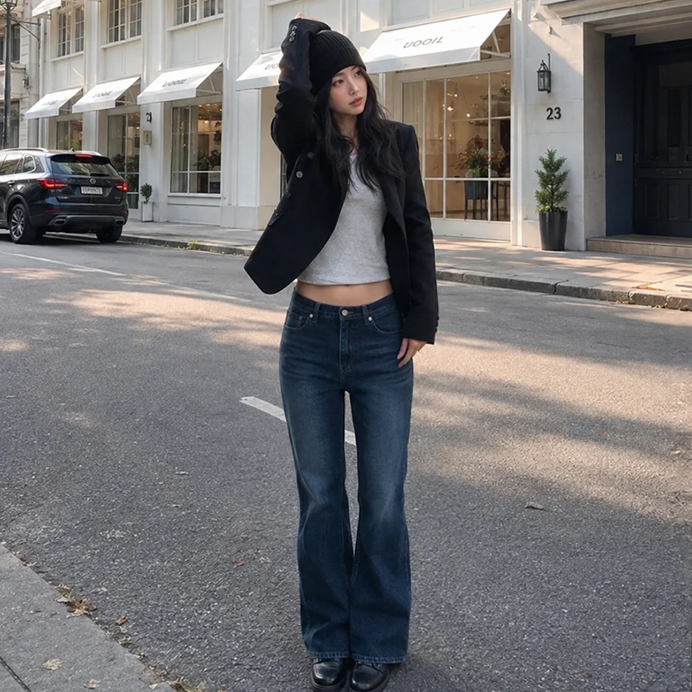 靴型 牛仔 褲子 深 藍色