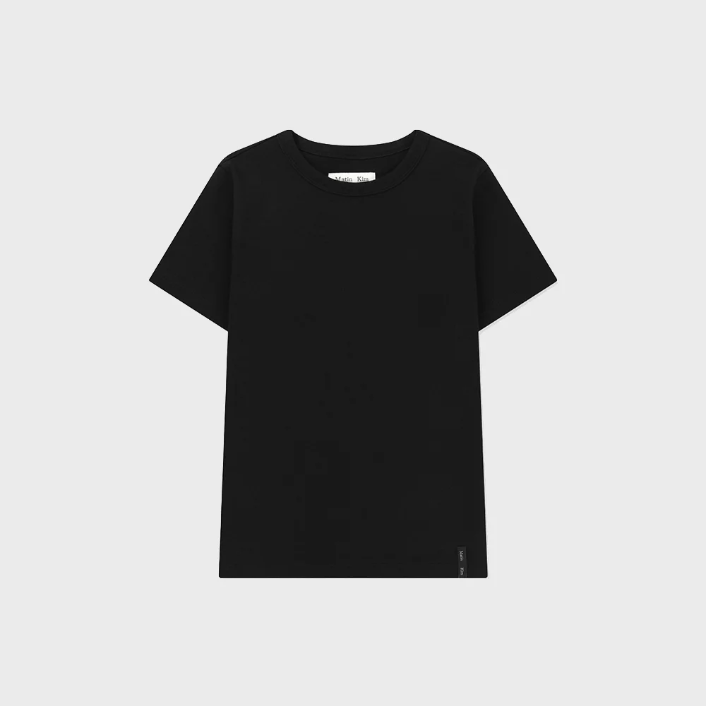 LABEL DETAIL SLIM FIT TOP IN BLACK
