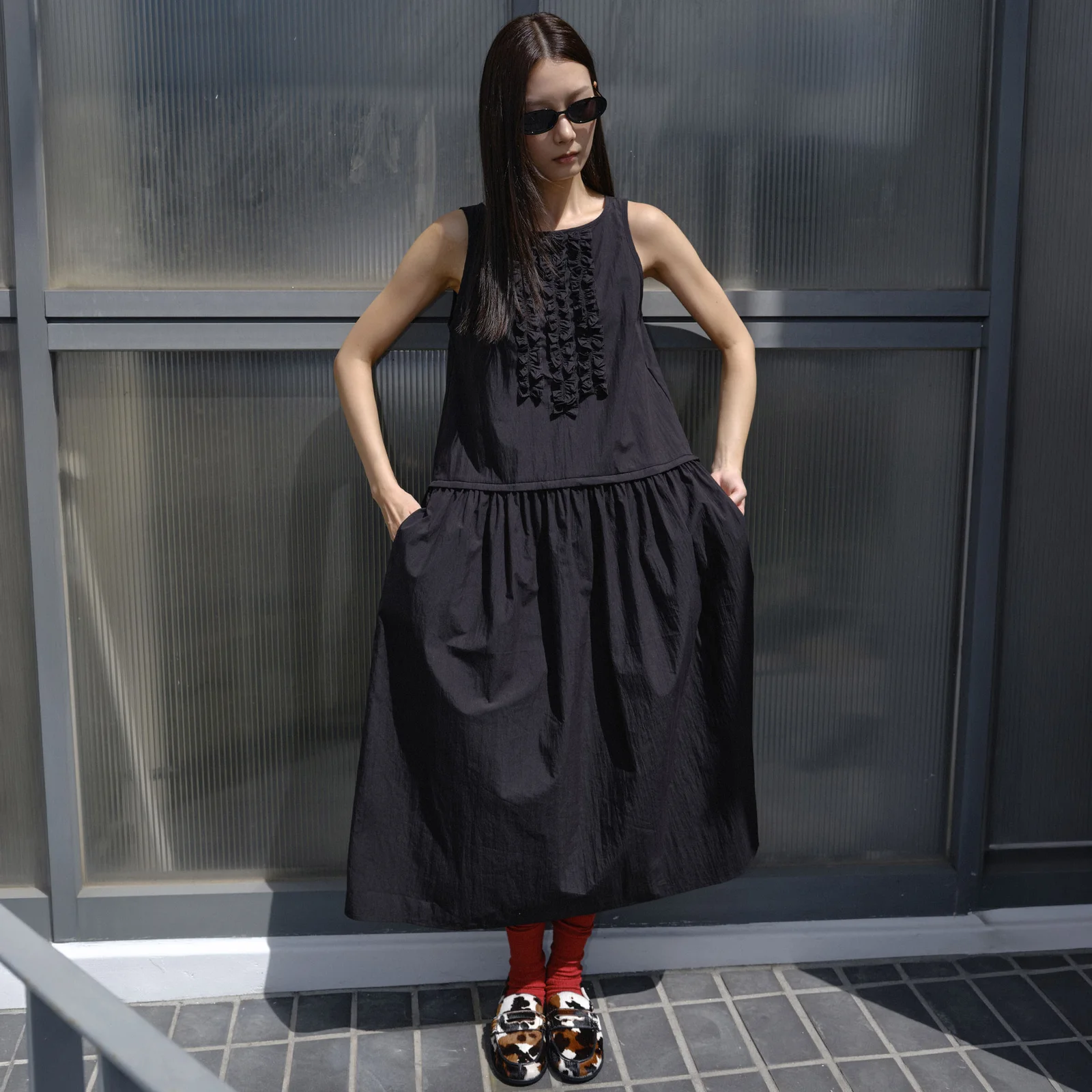 TRIPLE RUFFLE MAXI DRESS / BLACK