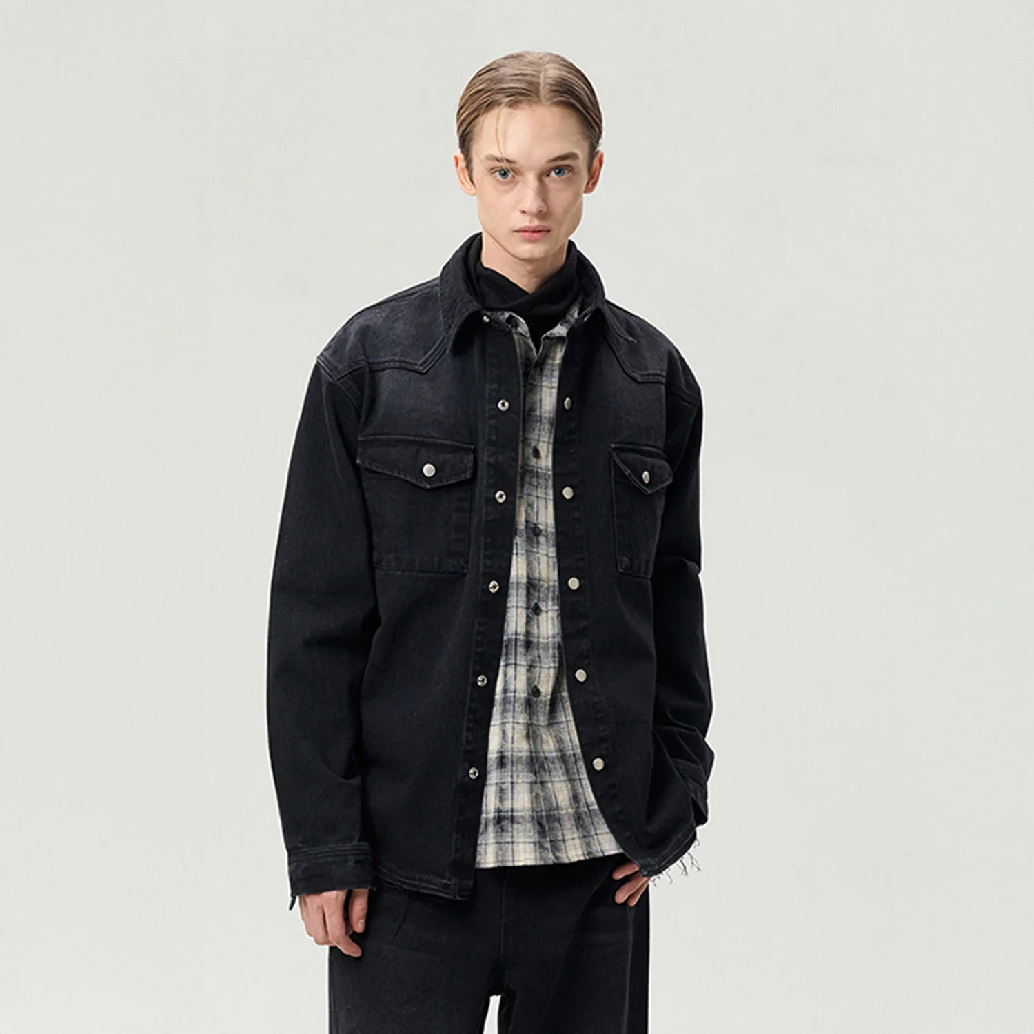 DESTROYED HEM SHIRT JACKET WASHED BLACK