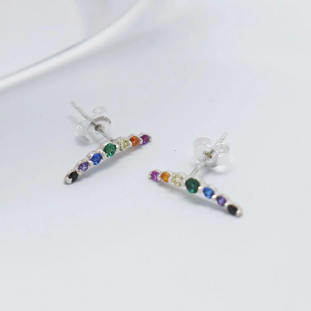 Tiny rainbow pin Earrings 彩虹 心形 水鑽 耳環